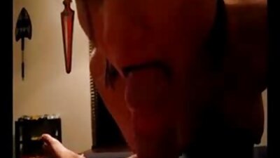 Mia Malkova elcsábította tapasztalt MILF Alexis kopasz punci Texas során masszázs